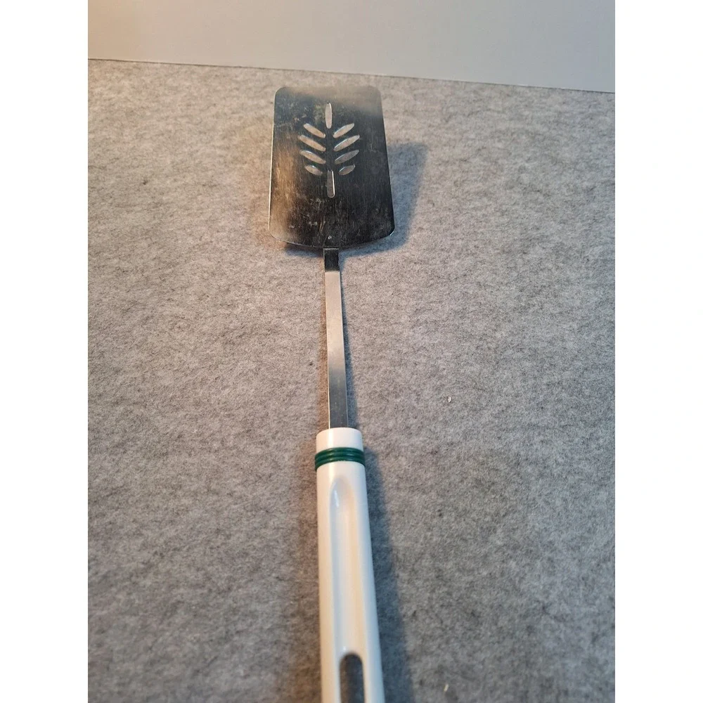 Vintage Unbranded Deco Leaf Slotted Steel Spatula 14 In White/Green Handle